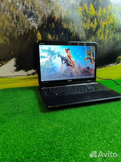 Шустрый ноутбук Dell для игр и работы
