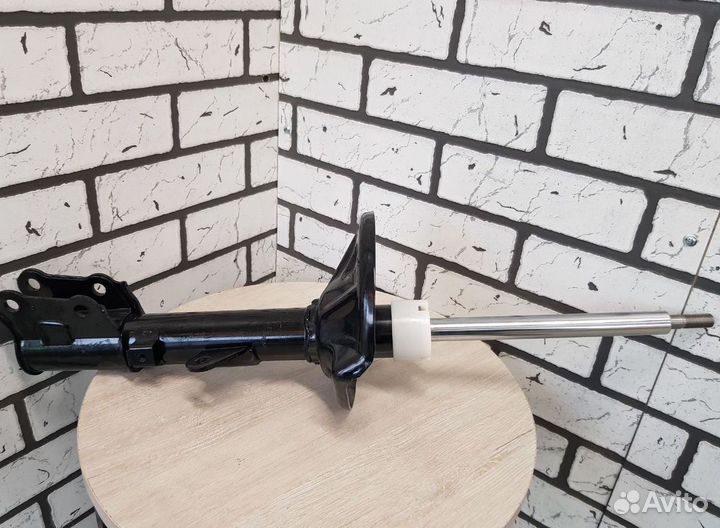 Автомобильный амортизатор дэу газовый правый анало