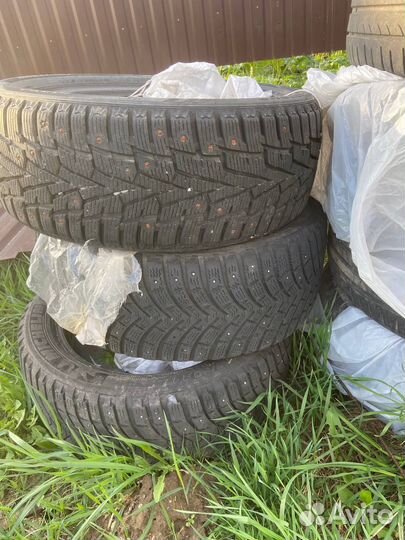 Michelin Maxi Ice 215/50 R17