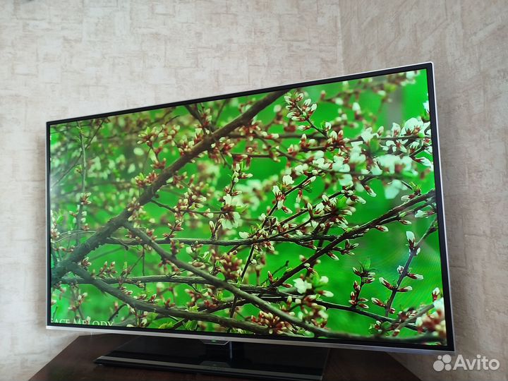 Тhоmson FUL HD еdge lеd Т55Е11dнu-01B