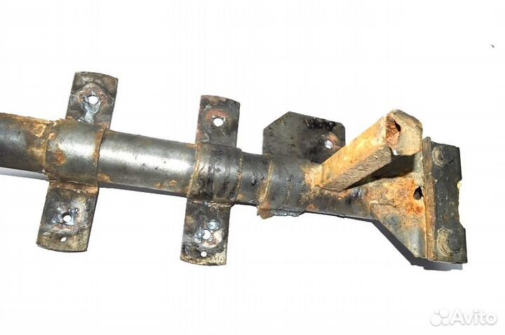 Кронштейн крыла, передний мост задний правый merce