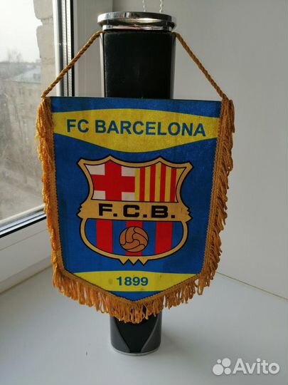 Вымпел футбольный Барселона 17х23 см