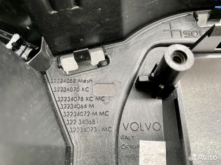 Решетка радиатора для Вольво