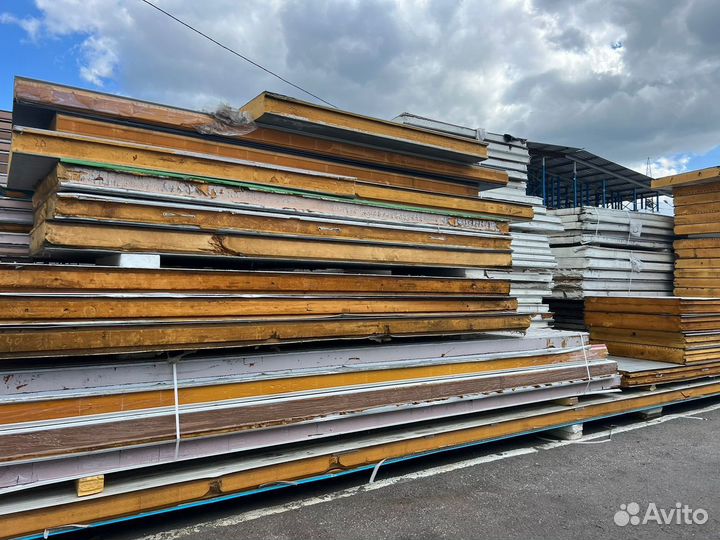 Сэндвич-панели 20000 м2 в наличии