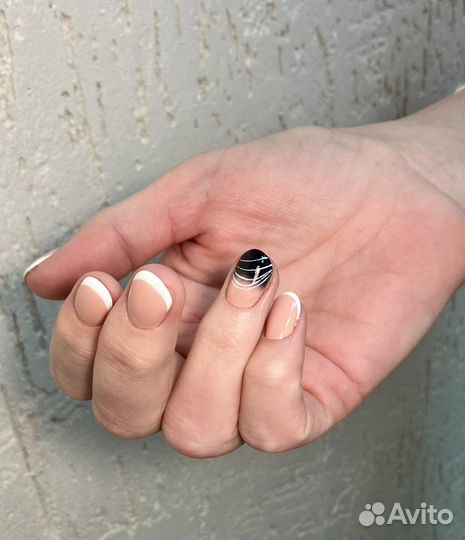 Маникюр Педикюр