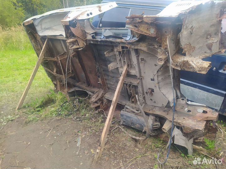 Кузов Киа Беста по частям