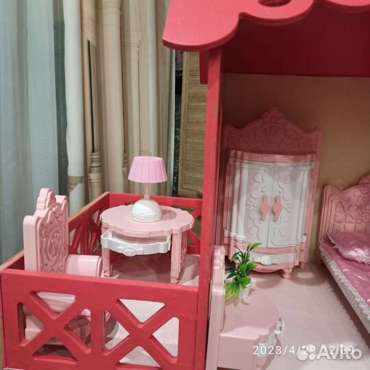 Кукольный домик с мебелью большой