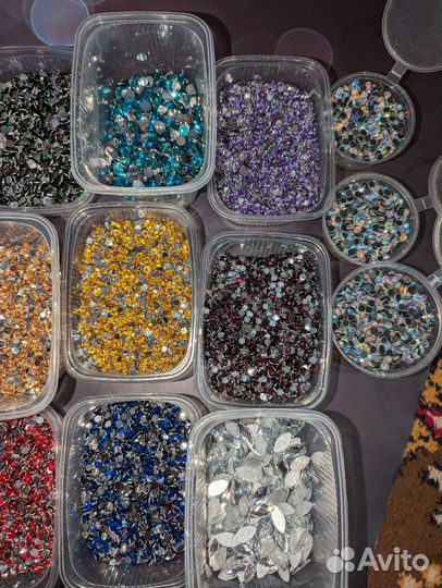 Стразы акриловые