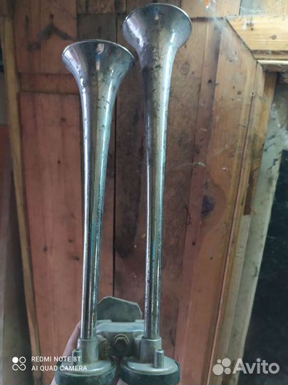 Автомобильный звуковой сигнал