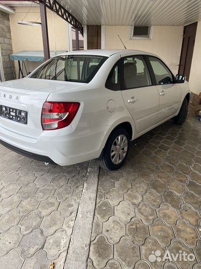 LADA Granta 1.6 МТ, 2023, 100 км