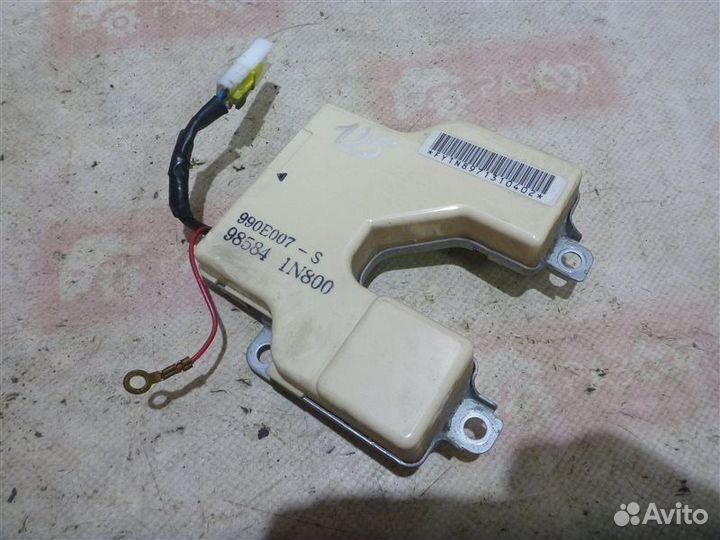 Блок управления подушками безопасности Nissan