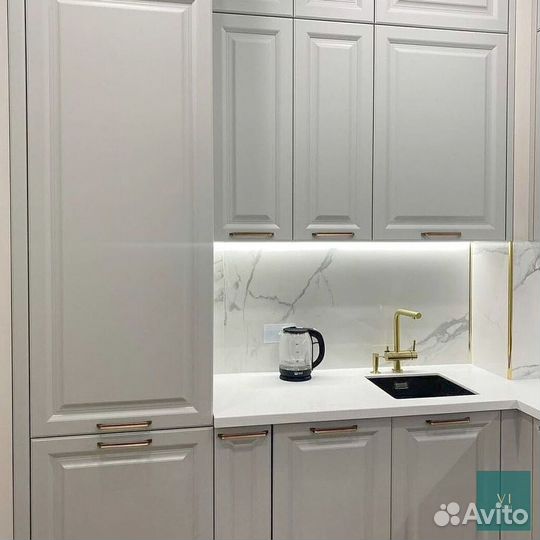 Стильный кухонный гарнитур