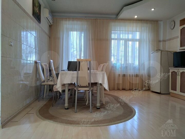 4-к. квартира, 223 м², 3/3 эт.