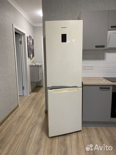 Холодильник samsung
