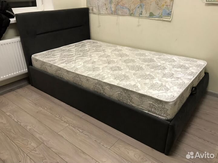 Кровать с подьемным механизмом