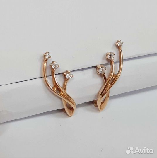 Золотые серьги с фианитами