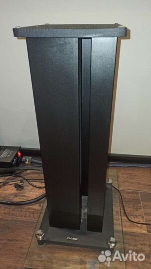 Cadanz. Стойки под акустические колонки