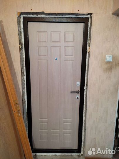 Дверь входная с установкой