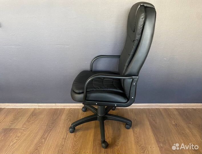 Офисное кресло от производителя