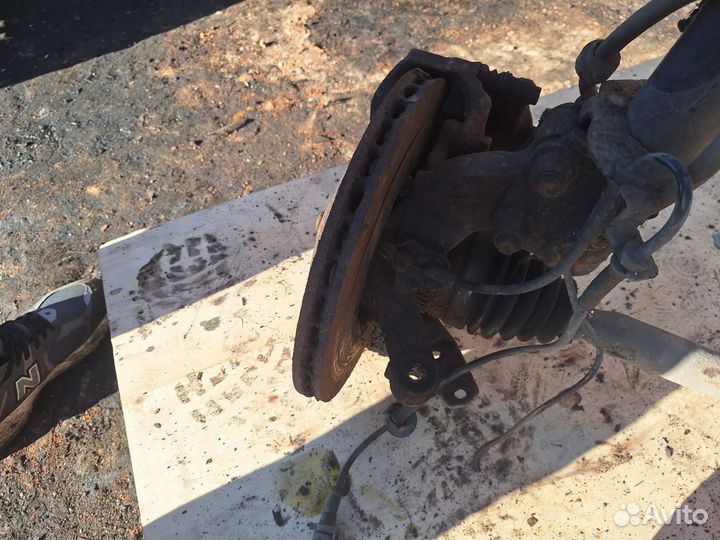 Ступица в сборе Renault Megane 1.6 AT, 1999-2003