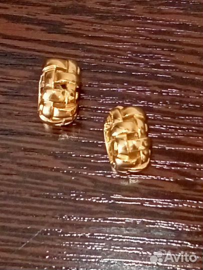 Золотые серьги
