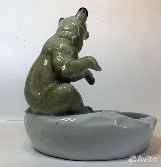 Фарфоровая пепельница с медведем. Германия