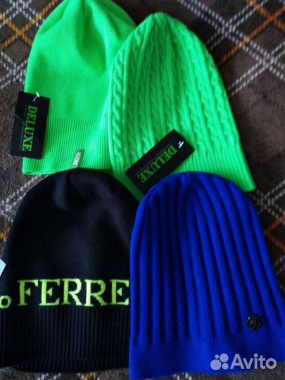 Шапка новая весенняя