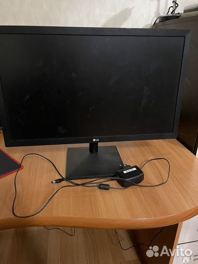 Монитор LG
