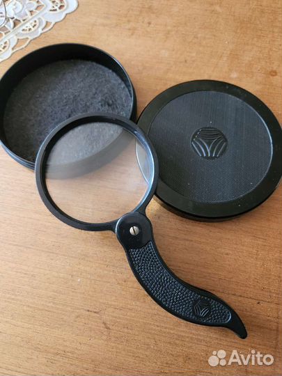 Увеличительное стекло