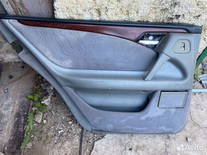 Дверные карты W210