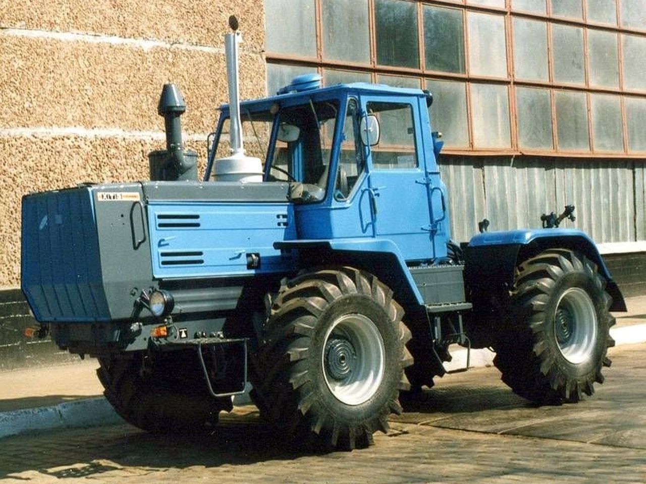 Htz T-150