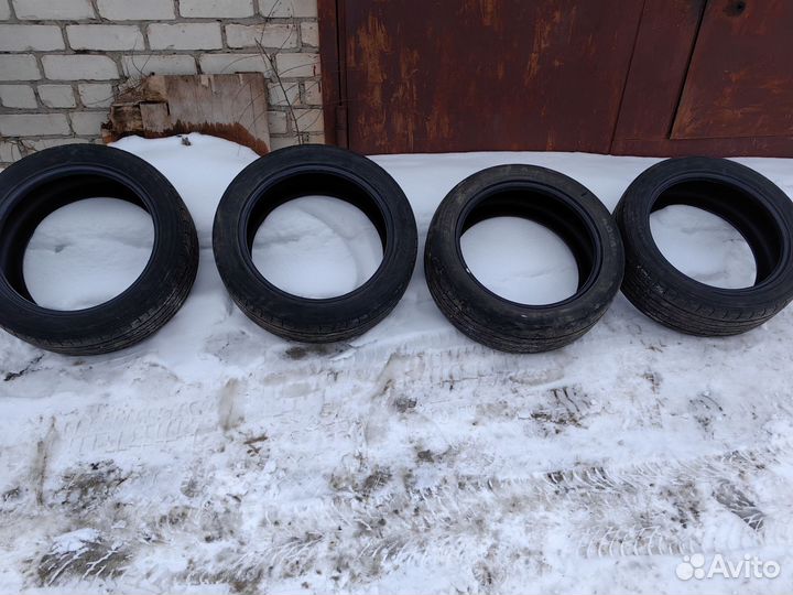 Yokohama Advan A10 215/50 R17