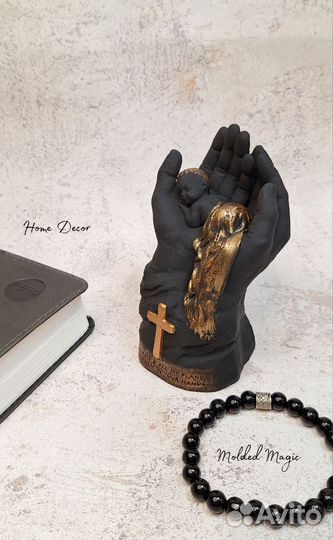 Интерьерная статуэтка 