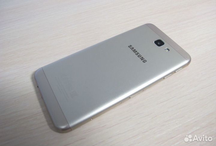 Телефон Samsung j5 prime