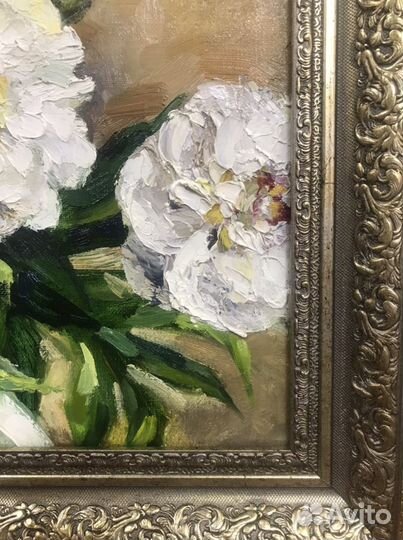 Картина маслом. «Пионы в белом кувшине»