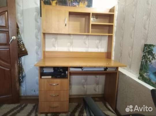 Компьютерный стол