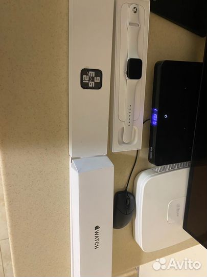 Часы Apple watch SE2022, 40mm, Starlight