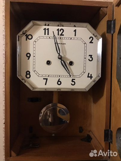 Часы очз СССР с боем, Янтарь