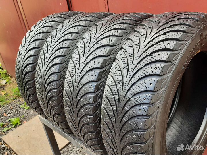 Sava Eskimo Stud 185/65 R15 88T