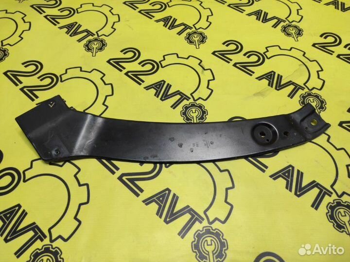 Кронштейн передний левый Volkswagen Tiguan 5NZ