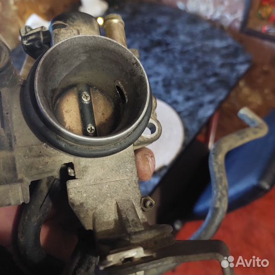 Дроссельная заслонка Тойота vits, 1SZ