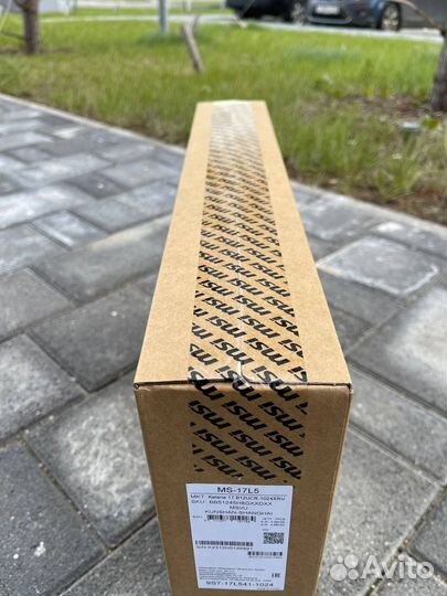 Игровой ноутбук Msi Katana 512GB B12UCR-1024XRU