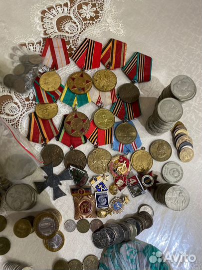 Монеты, медали