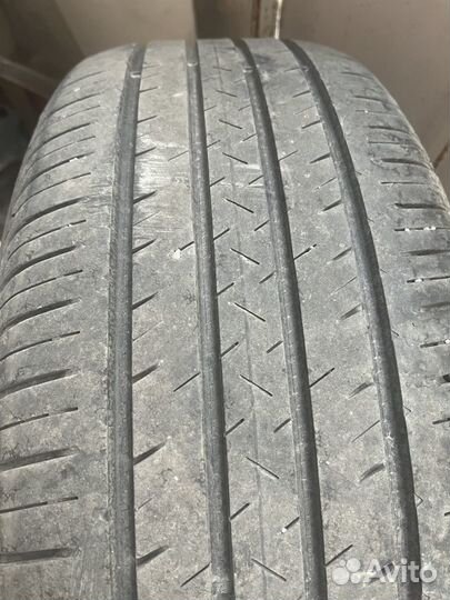 Goodyear EfficientGrip Performance SUV 225/55 R19 99V