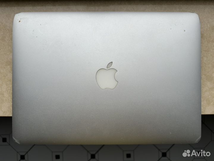 Apple MacBook Air 13 Late 2010