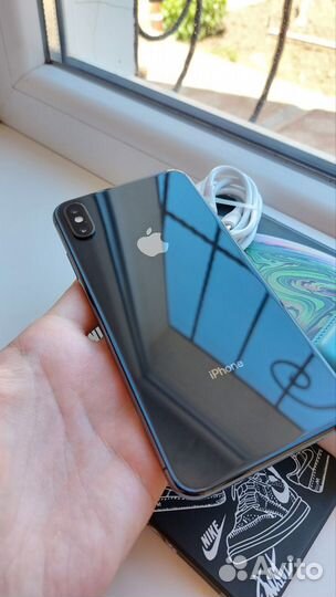 iPhone Xs Max, 64 ГБ