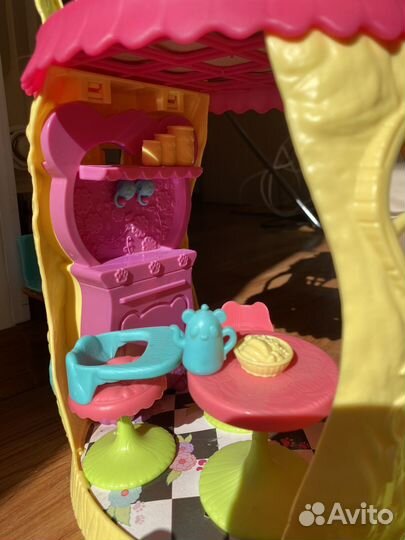 Кукольный домик с мебелью enchantimals