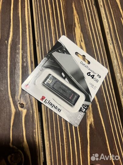 Флешка USB (Type-C) Kingston DataTraveler 70 64гб