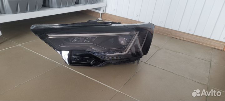 Фара Audi a6 c8