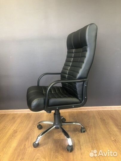 Компьютерное кресло. Кресло руководителя